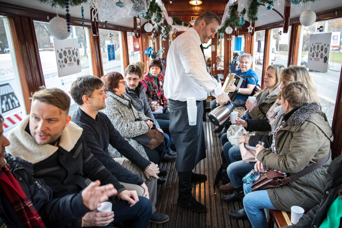 VÁNOČNÍ TRAMVAJ 2018