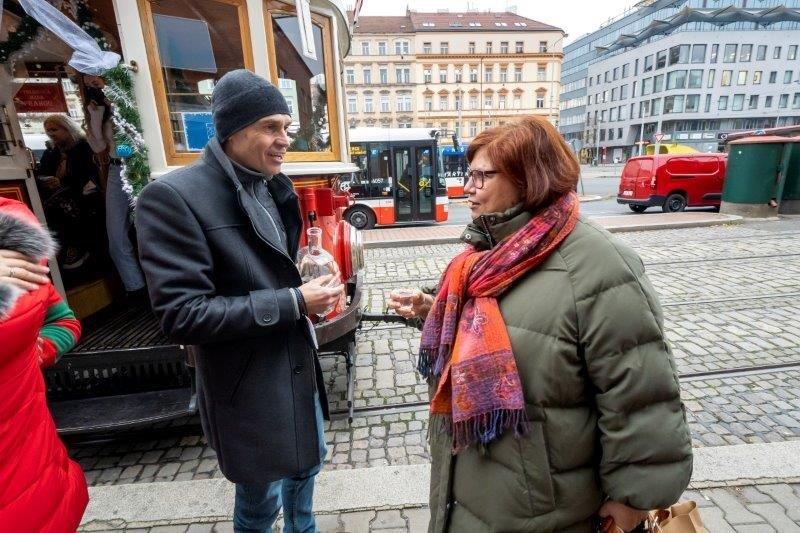 VÁNOČNÍ TRAMVAJ OPĚT FRČELA!