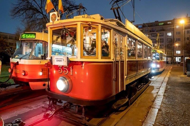 VÁNOČNÍ TRAMVAJ OPĚT FRČELA!