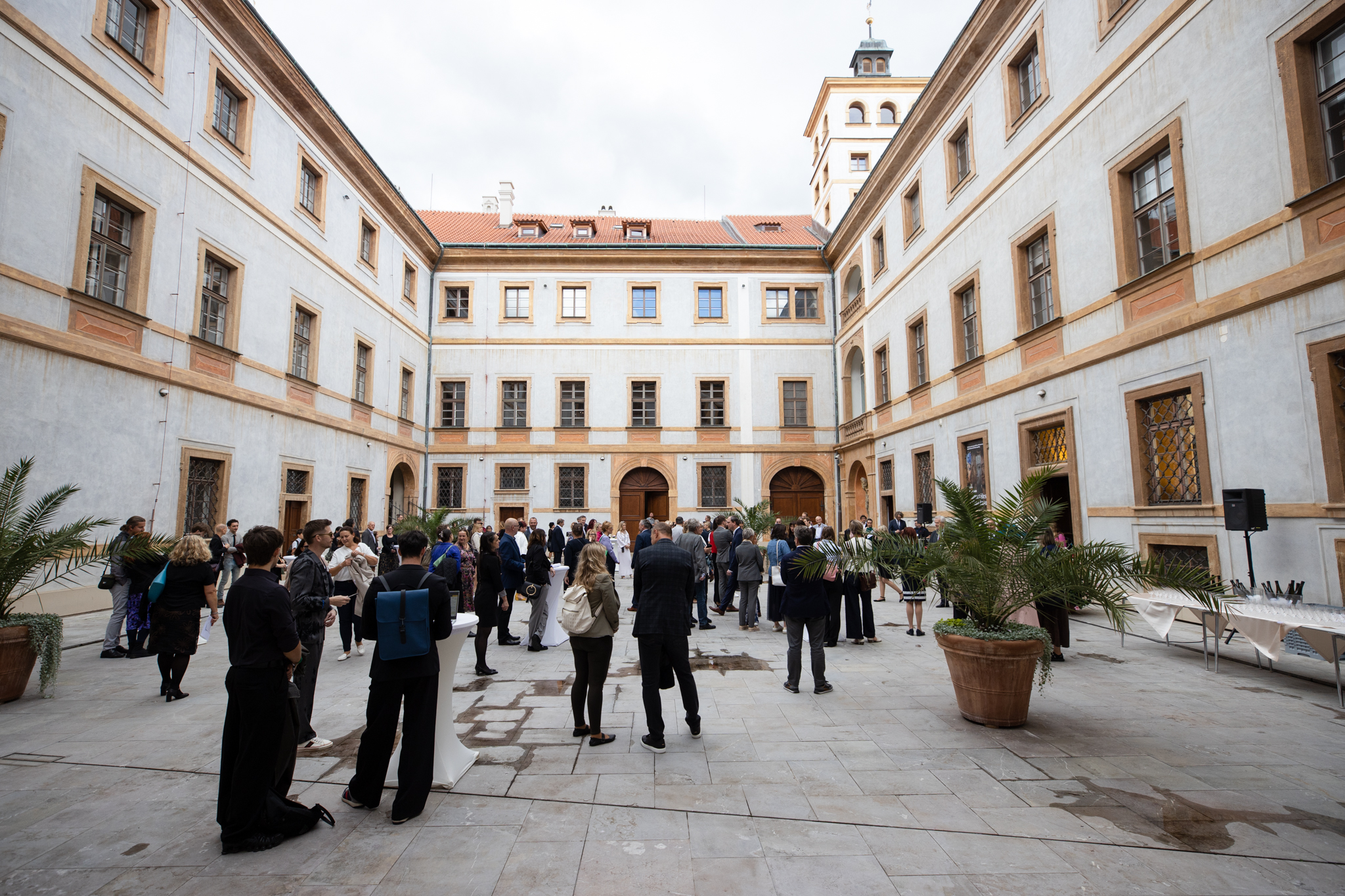 Propluli jsme s novináři Očima času