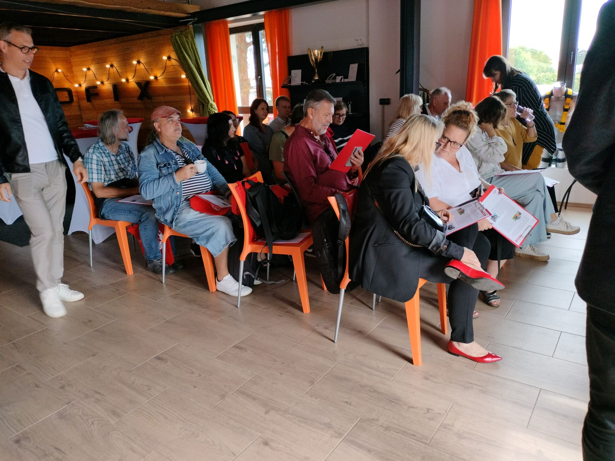 Plechové střechy, adrenalin i bezpečí… a k tomu dávka architektury a nečekaných zážitků