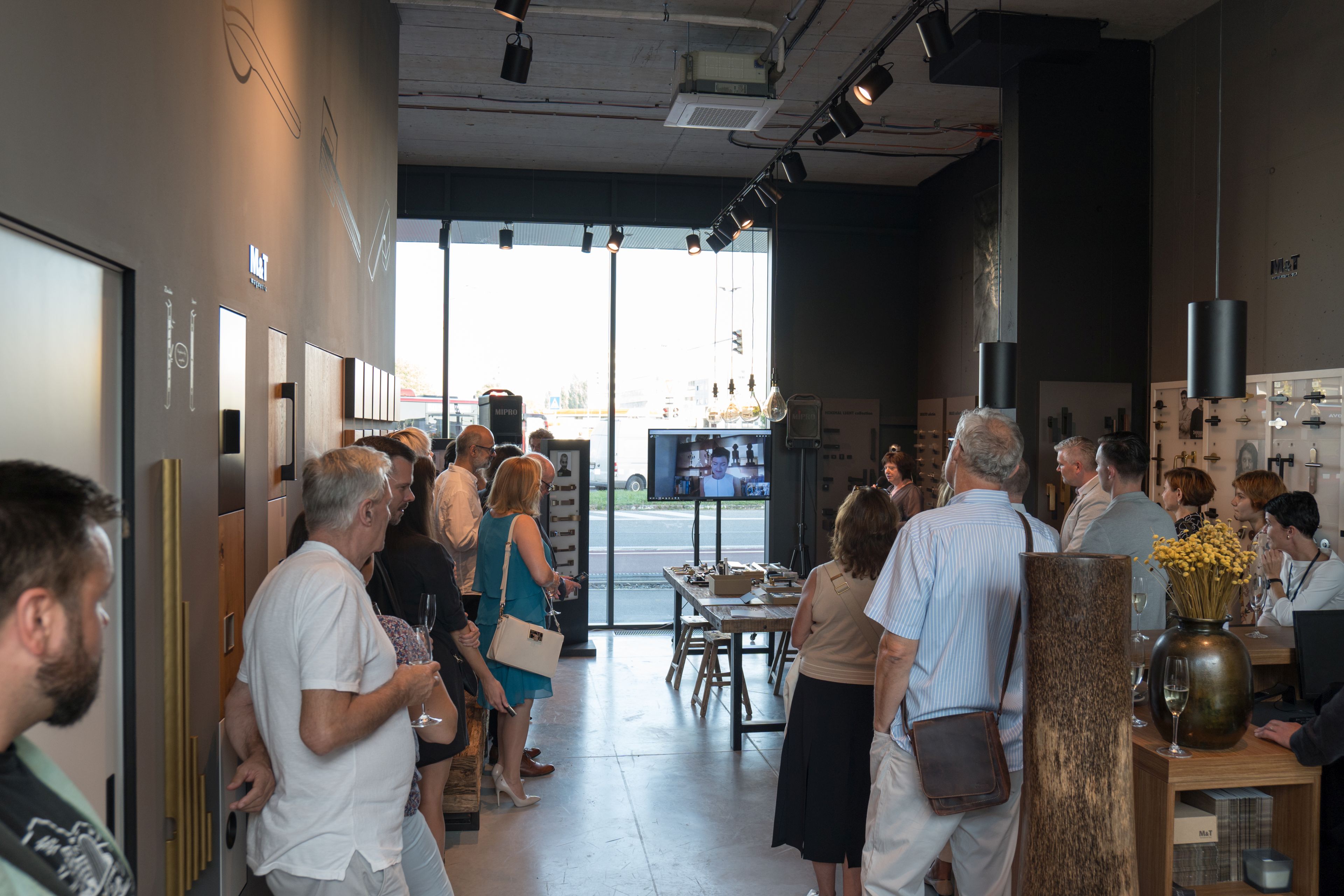 MT showroom foto zdroj MT 41