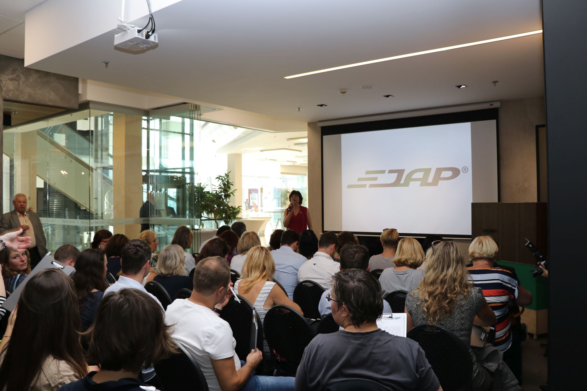 TK J.A.P. 11.10. EFEKTA foto zdroj J.A.P.