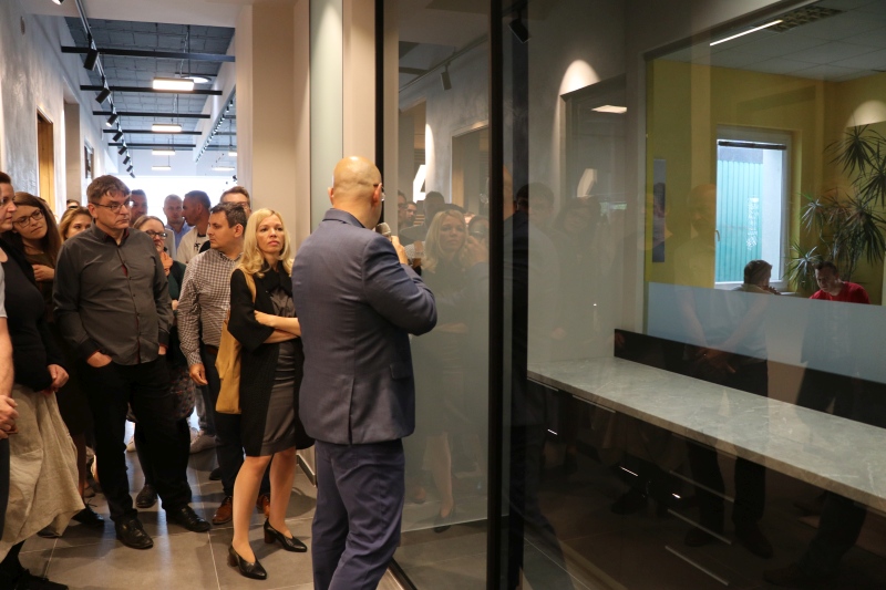 DOD PŘEROV JAP FUTURE 30.5 foto zdroj DENDRIT8