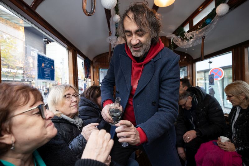 Vánoční tramvaj foto zdroj DENDRIT 141