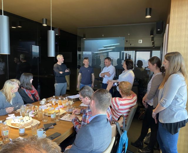 Jak vzniká česká klika?